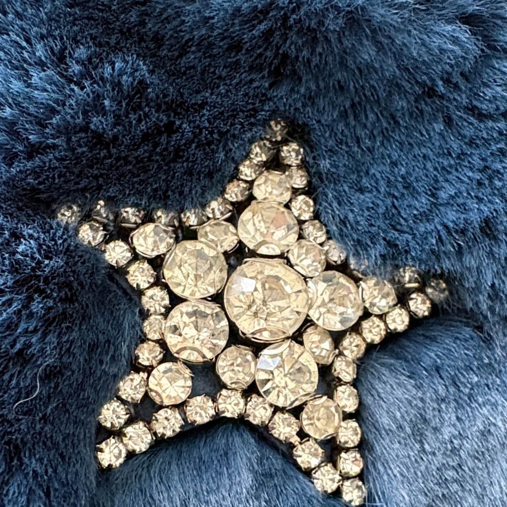 Jocelyn Gray and Blue Star Mittens - Picture 3 of 4
